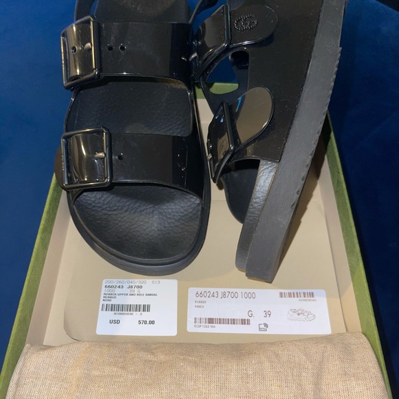 COPY - AUTHENTIC GUCCI RUBBER SANDALS| AVAILABLE NOW!!! - Picture 3 of 4